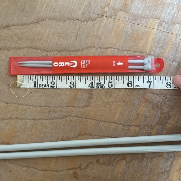 Knitting Needles - Picture 7 of 7